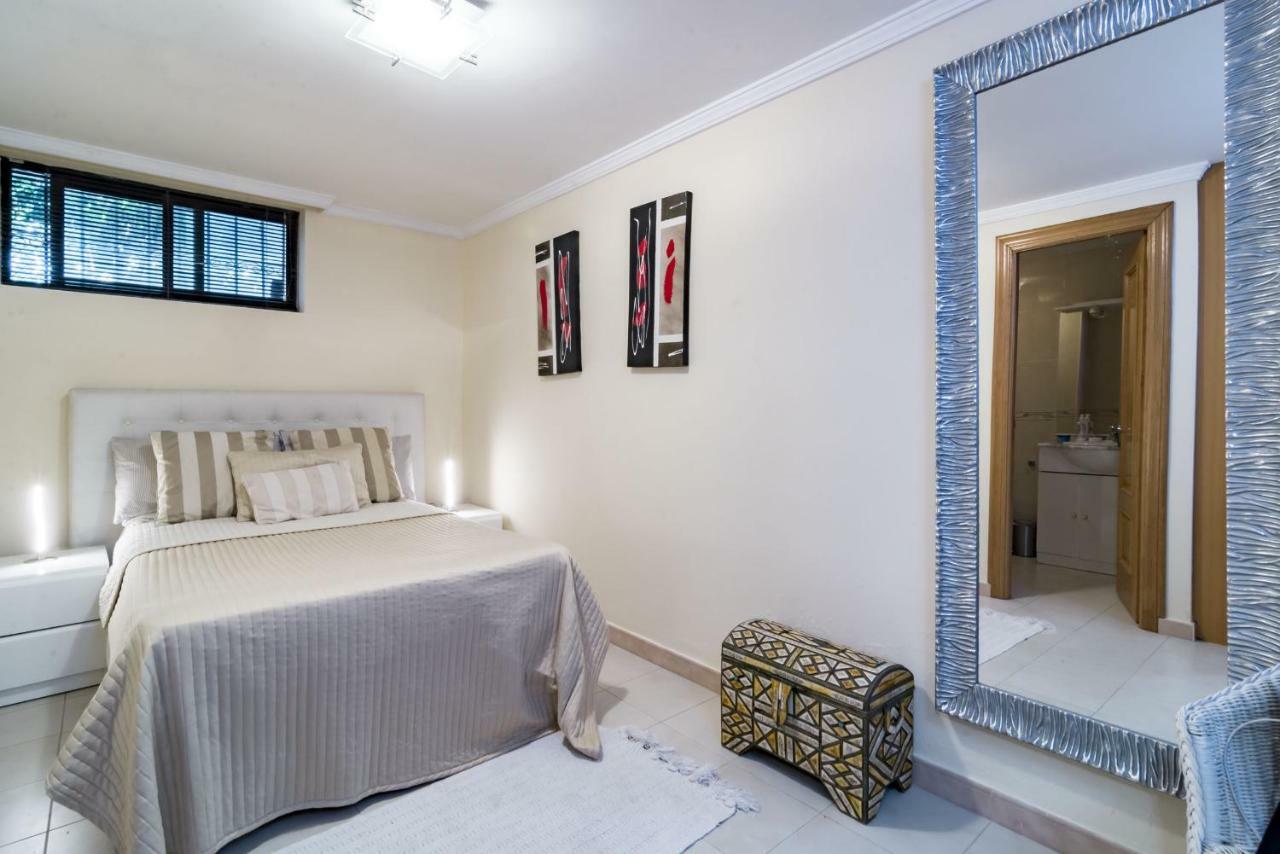 Villa Casakhan, Beautiful Luxury Villa, Marbella Exterior foto